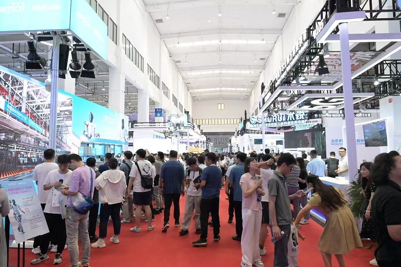 机器人大会11.jpg 机器人大会11.jpg